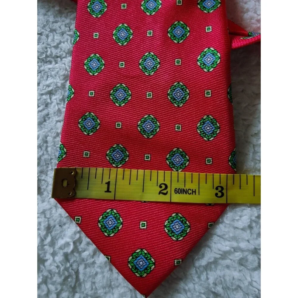 Cape Cod Neckwear 100% Silk Tie Red‎ Mandala Print